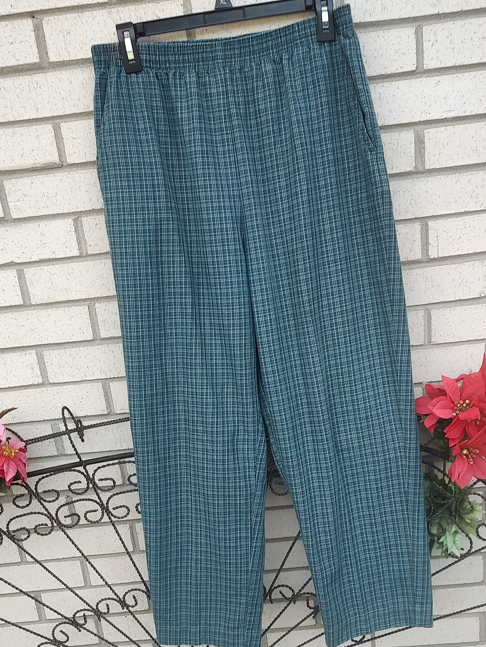 Jantzen/Pants - Picture 2 of 9